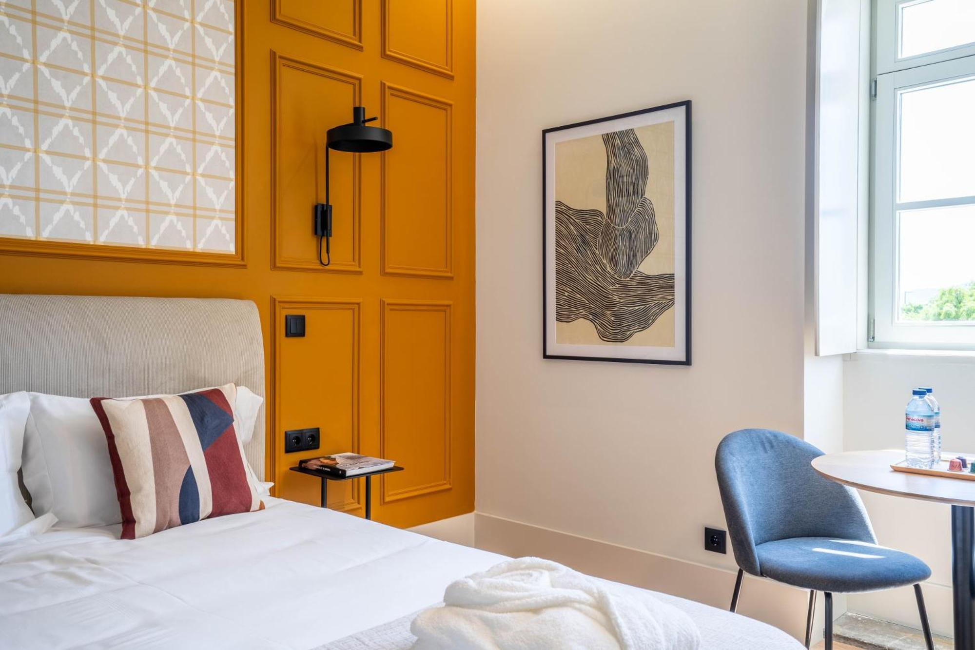 Gigantones Guesthouse Виана до Кастело Екстериор снимка