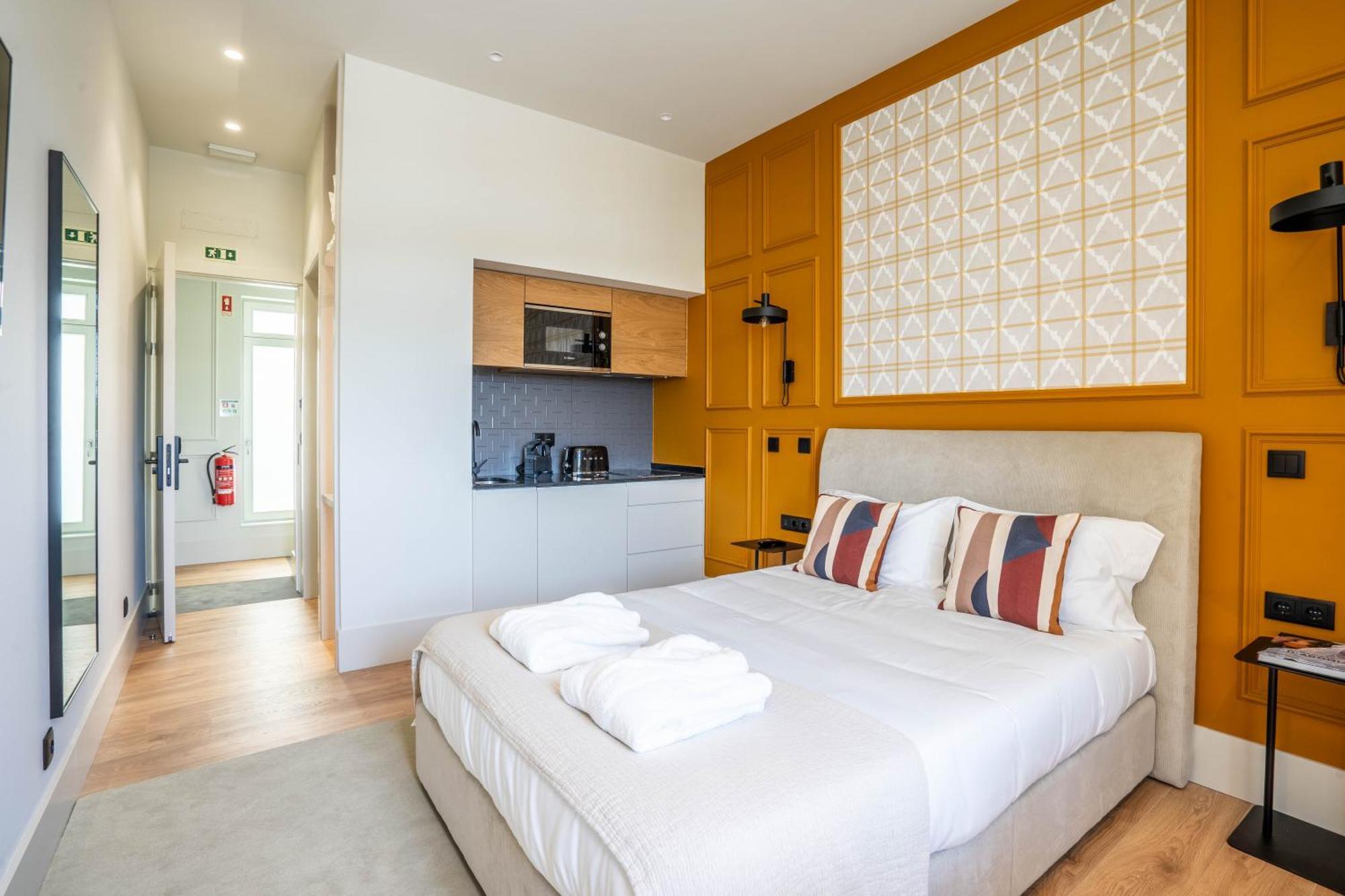 Gigantones Guesthouse Виана до Кастело Екстериор снимка