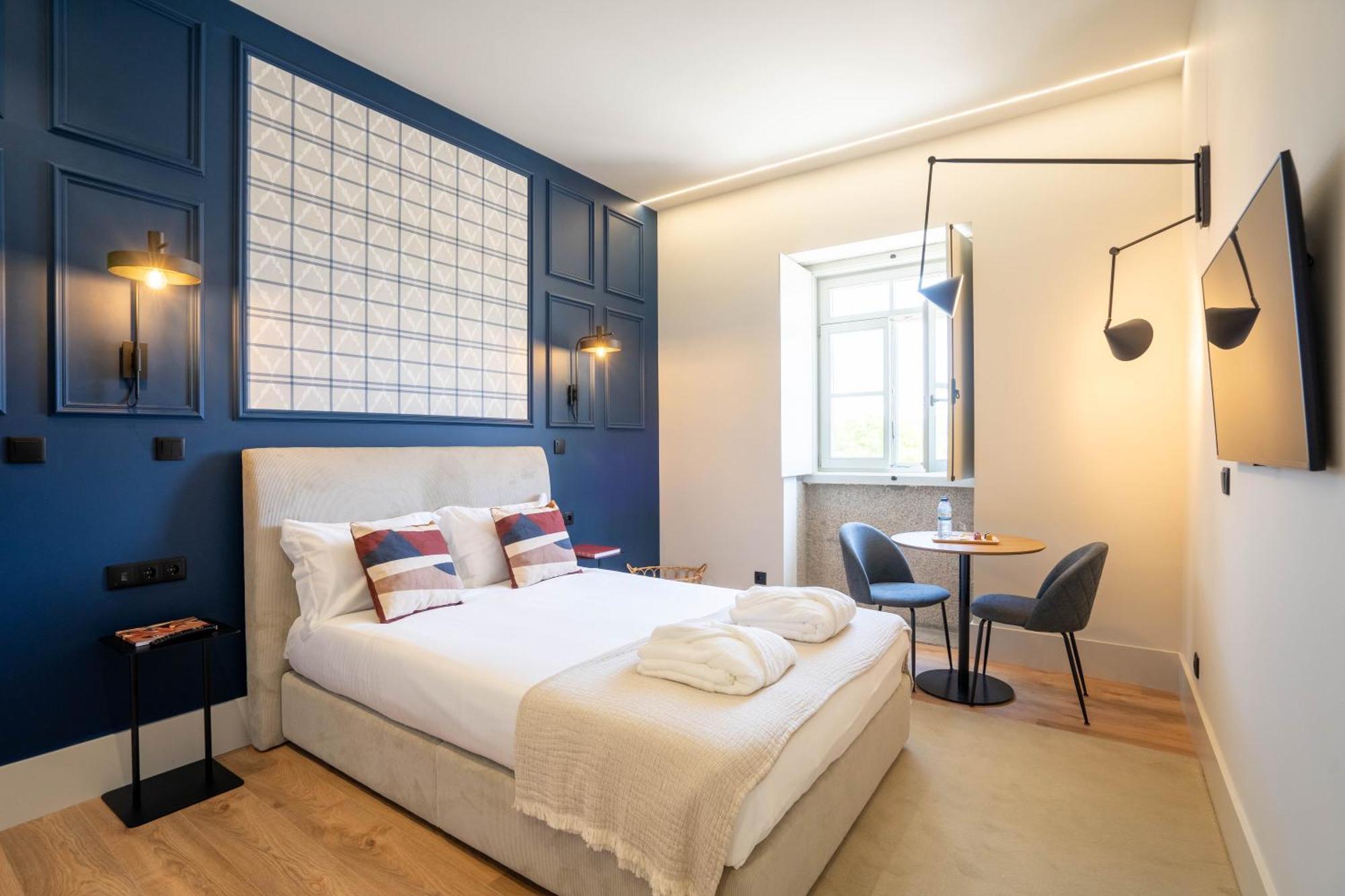 Gigantones Guesthouse Виана до Кастело Екстериор снимка