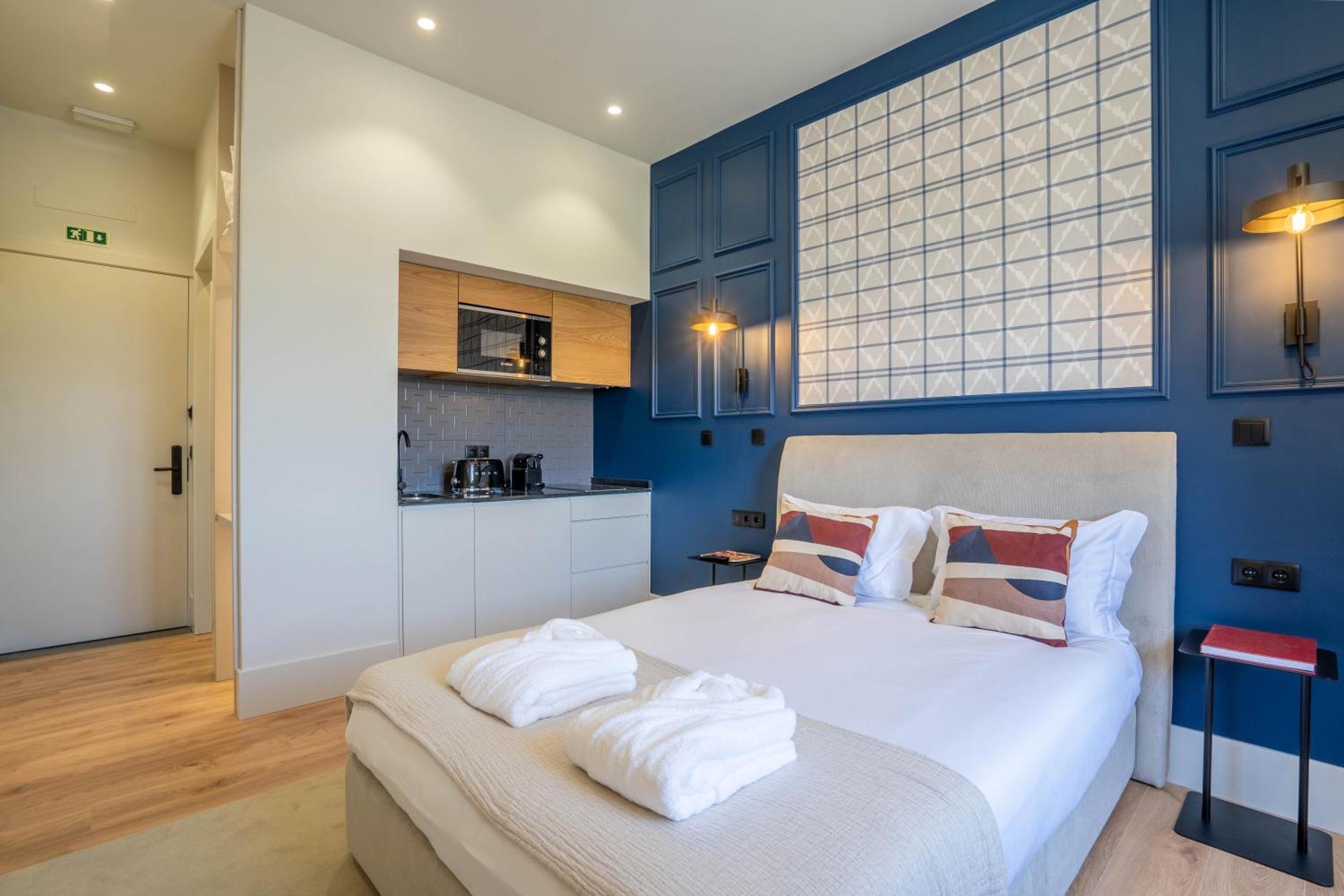 Gigantones Guesthouse Виана до Кастело Екстериор снимка