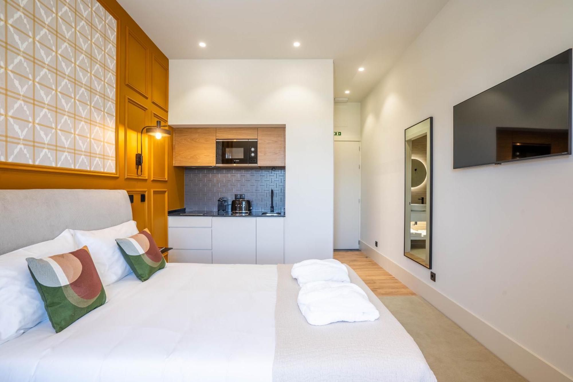 Gigantones Guesthouse Виана до Кастело Екстериор снимка