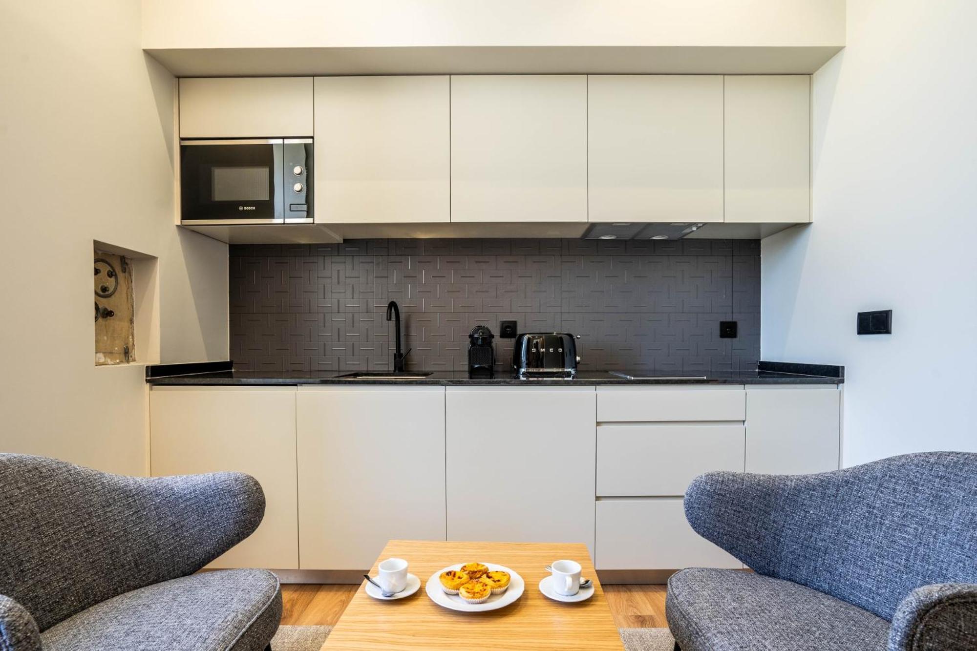 Gigantones Guesthouse Виана до Кастело Екстериор снимка